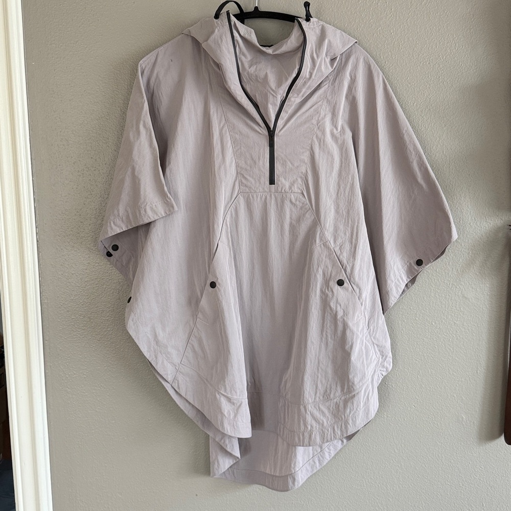 lululemon morning mist cape